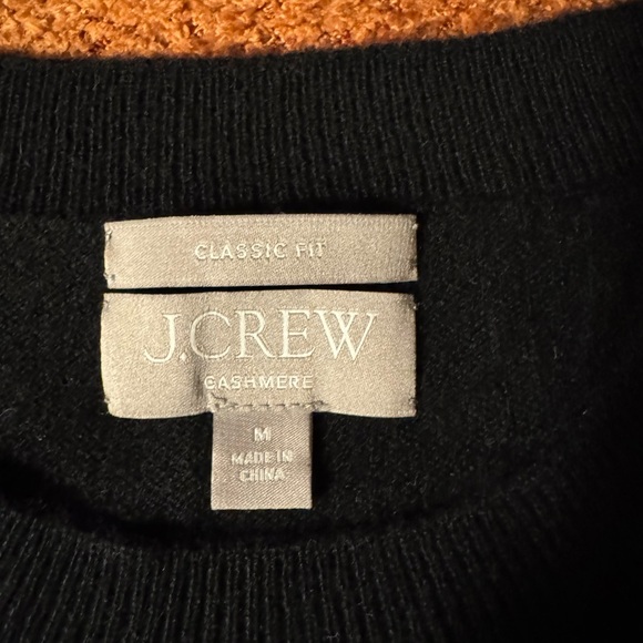J Crew Cashmere crew sweater-~ brand new! - Picture 3 of 3